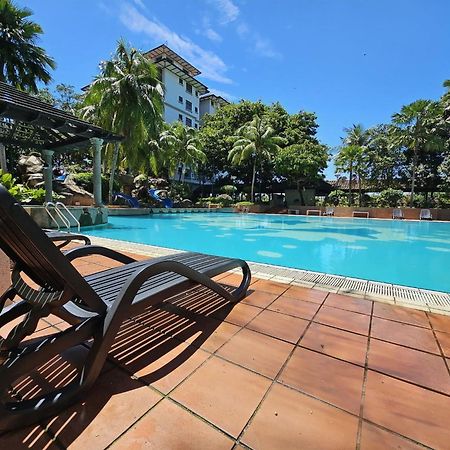 Good2Stay Apartment 6-8Pax L 3R2B L 2 Parking L Coway Water L Unifi I Swimming Pool Malacca Kültér fotó